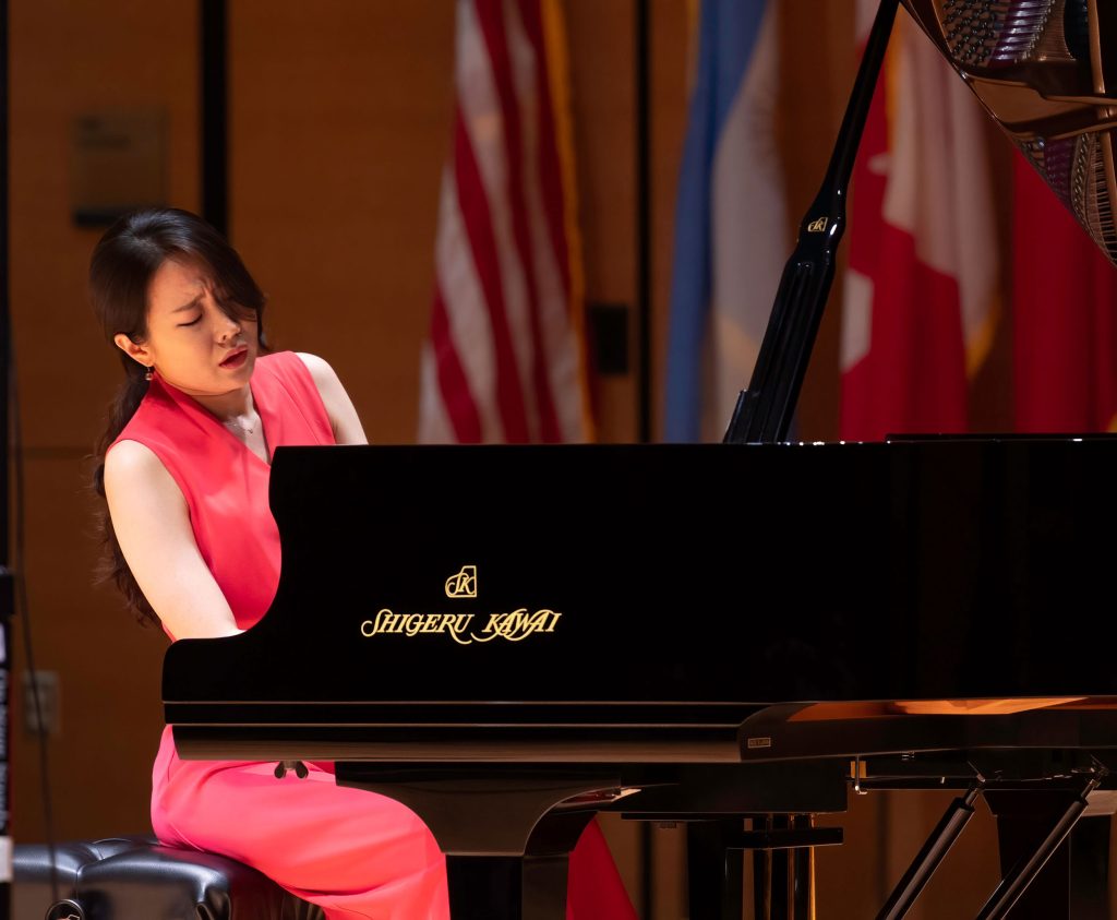 Young Sun Choi performs on piano.